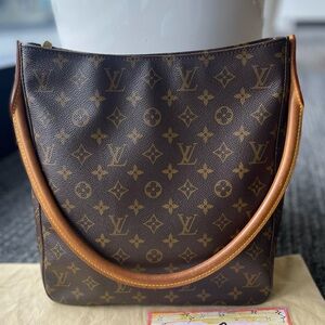 ❌ SOLD ❌ ‼️🔥 PRICE IS FIRM ‼️💎❤️‍🔥 Louis Vuitton Looping GM 🎉